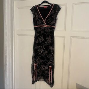 Y2K flowy pink and black floral dress